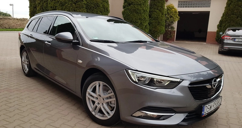 Opel Insignia cena 63900 przebieg: 149000, rok produkcji 2018 z Strzegom małe 742